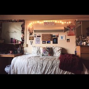 Urban Outfitter Twin XL Comforter